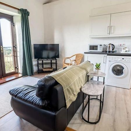Lovely 2 Bedroom Coastal Cottage Near Bude Luaran gambar