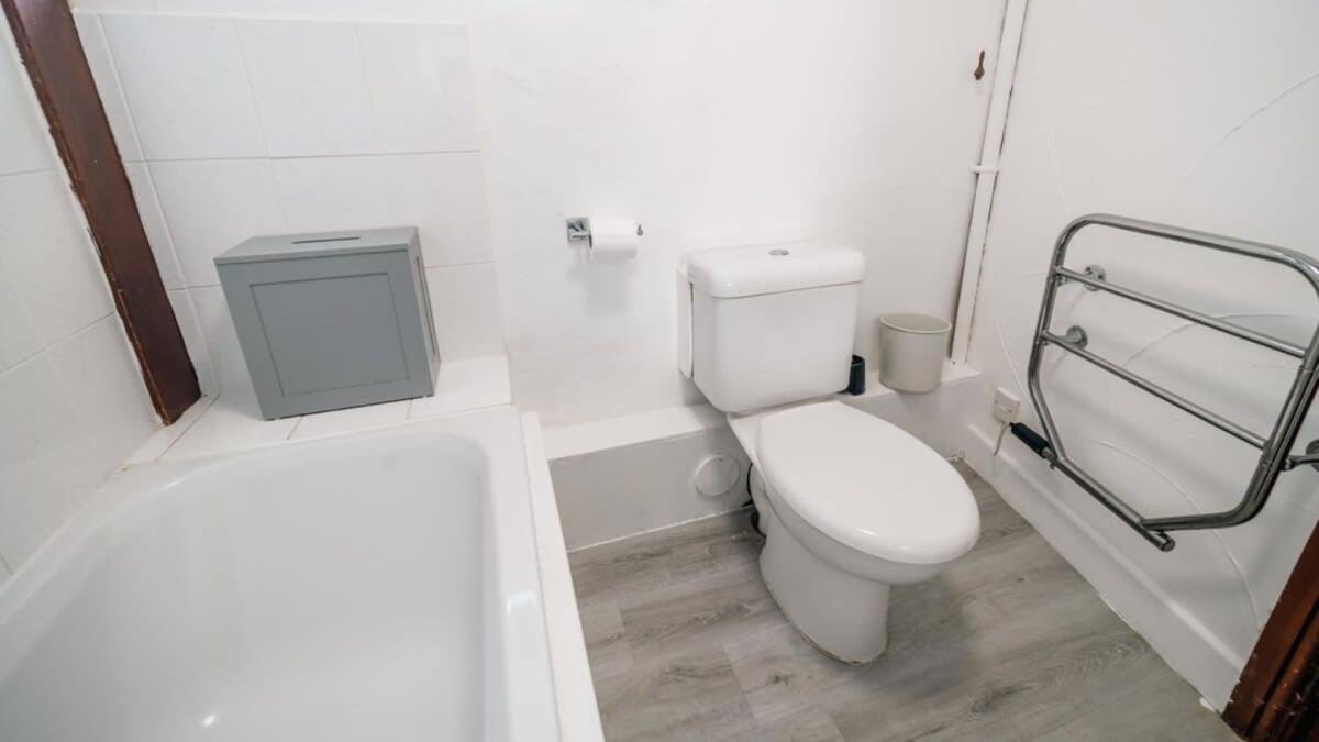 Lovely 2 Bedroom Coastal Cottage Near Bude Luaran gambar