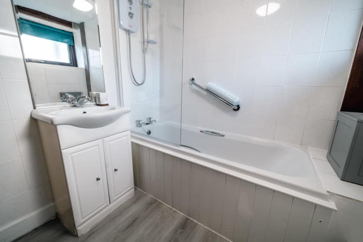 Lovely 2 Bedroom Coastal Cottage Near Bude Luaran gambar