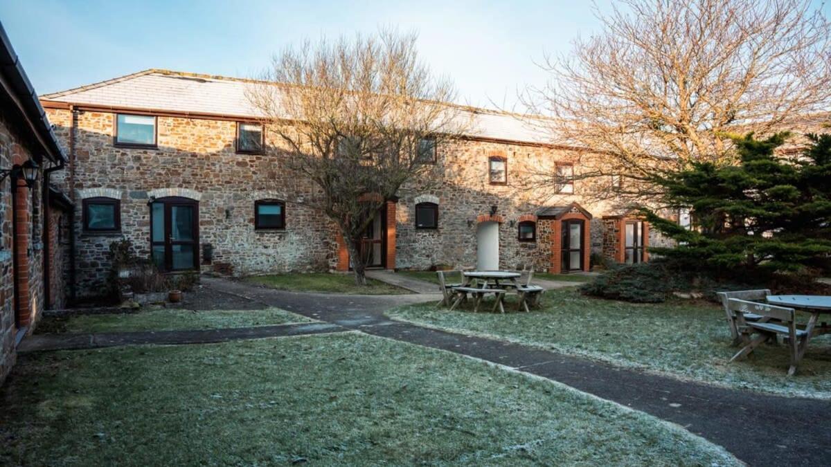 Lovely 2 Bedroom Coastal Cottage Near Bude Luaran gambar